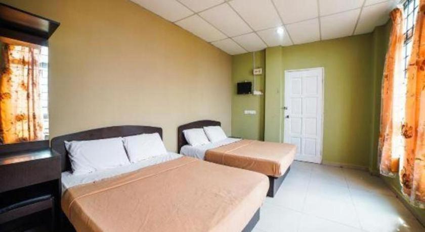 Oyo 89573 Hotel Lii View Мерсинг Экстерьер фото