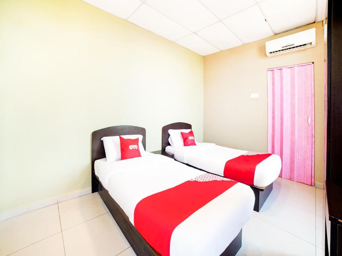 Oyo 89573 Hotel Lii View Мерсинг Экстерьер фото